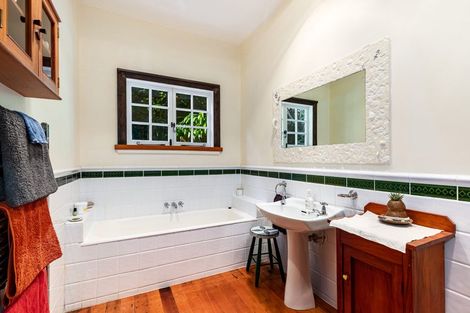 Photo of property in 17 Korimako Road, Days Bay, Lower Hutt, 5013