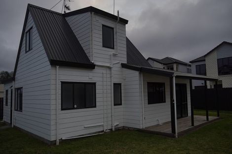 Photo of property in 18b Kelvin Road, Papakura, 2110