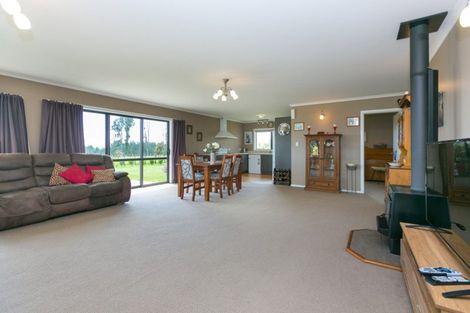 Photo of property in 617a Kaipikari Road, Urenui, 4375