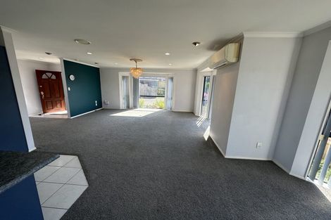Photo of property in 51 Robin Brooke Drive, Flat Bush, Auckland, 2019