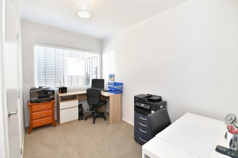 Photo of property in 27 Scott Road, Stanmore Bay, Whangaparaoa, 0932