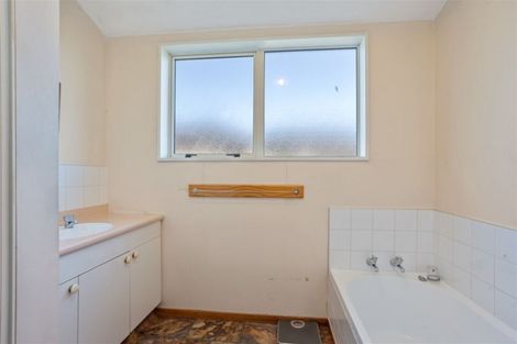 Photo of property in 19 Parsonage Road, Woodend, 7610