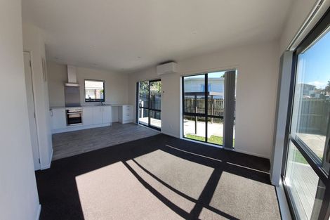 Photo of property in 32 Mervan Street, Mangere East, Auckland, 2024