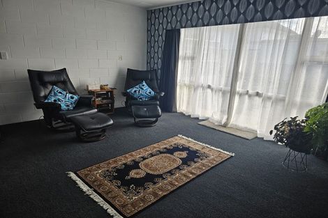 Photo of property in 2/5 Second Avenue, Avenues, Whangarei, 0110