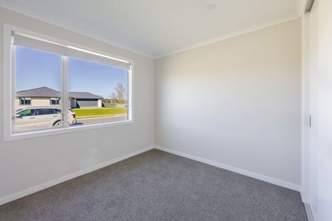Photo of property in 33 Belgrove Drive, Waipukurau, 4200