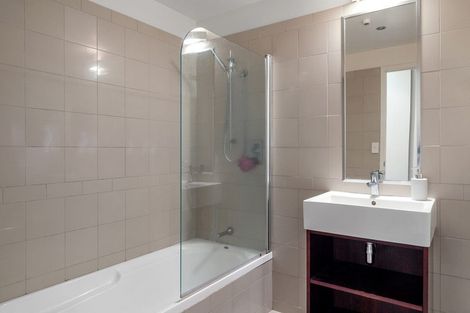 Photo of property in 2-06/424 Maunganui Road, Mount Maunganui, 3116