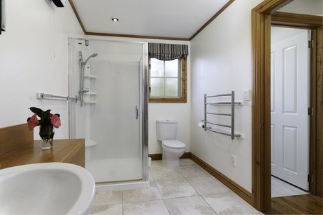 Photo of property in 53 Andersons Line, Clareville, Carterton, 5713