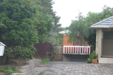 Photo of property in 1/62 Roberts Road, Glenfield, Auckland, 0629