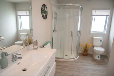 Photo of property in 14 Protea Drive, Cable Bay, 0420