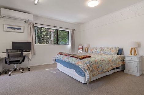 Photo of property in 8 Deodar Place, Totara Heights, Auckland, 2105