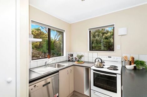 Photo of property in 28a Cheltenham Terrace, Newlands, Wellington, 6037