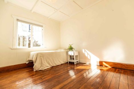 Photo of property in 10 Totara Street, Nelson South, Nelson, 7010