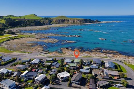 Photo of property in 21 Kaka Road, South Bay, Kaikoura, 7300