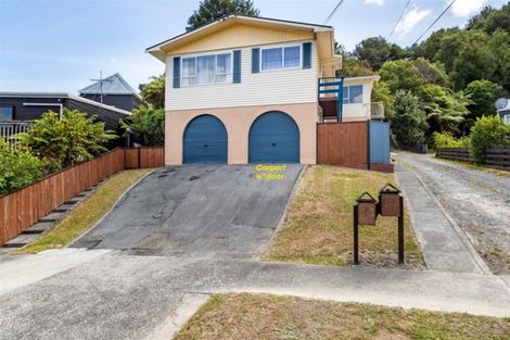 Photo of property in 9 Lowry Crescent, Stokes Valley, Lower Hutt, 5019