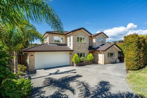 Photo of property in 17 Witton Place, Schnapper Rock, Auckland, 0632