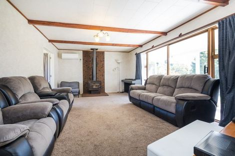 Photo of property in 6-8 East Road, Shannon, 4821