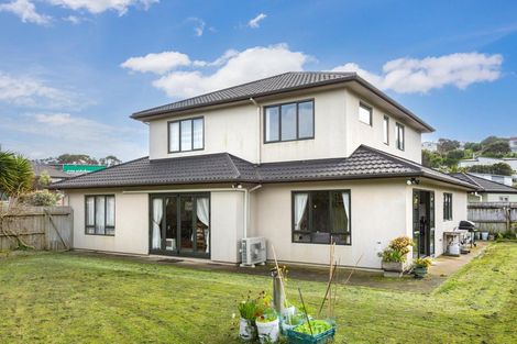 Photo of property in 10 Fiordland Place, Aotea, Porirua, 5024