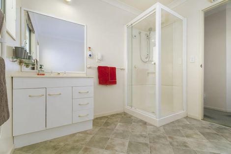 Photo of property in 5 Radstock Grove, Churton Park, Wellington, 6037