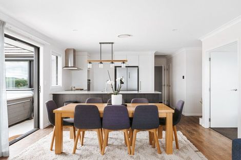 Photo of property in 8 Oyster Place, Omokoroa, 3114