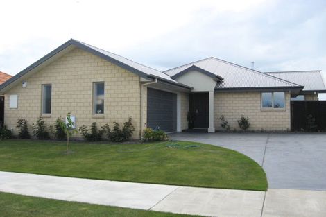 Photo of property in 6 Bayliss Close, Northwood, Christchurch, 8051