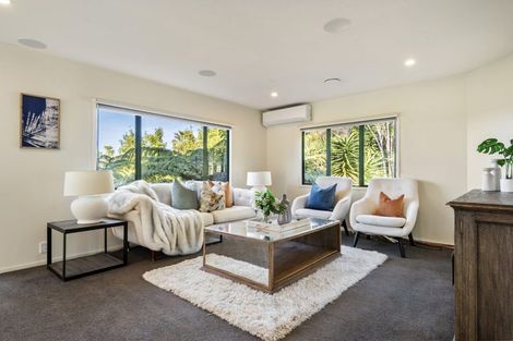 Photo of property in 2/60 Arran Road, Browns Bay, Auckland, 0630