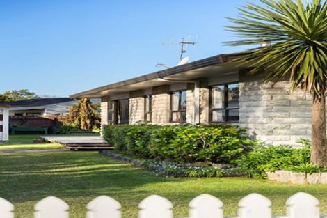 Photo of property in 204 Hilton Drive, Whangamata, 3620