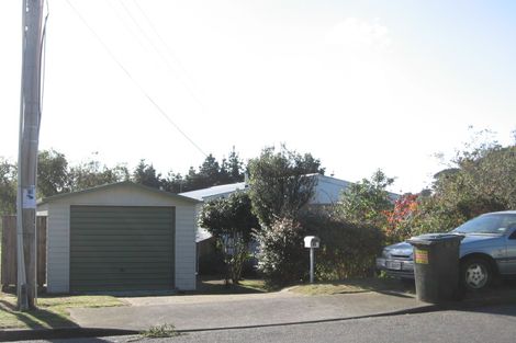 Photo of property in 51 Tiromoana Road, Raumati South, Paraparaumu, 5032