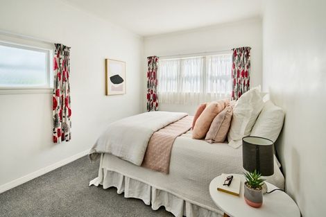 Photo of property in 10 Bentinck Street, Wallaceville, Upper Hutt, 5018