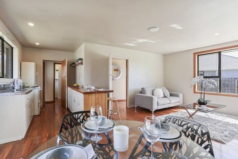 Photo of property in 67 Englefield Road, Northwood, Christchurch, 8051