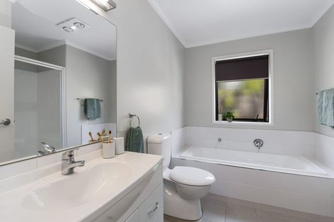 Photo of property in 39 Hamon Place, Pukehangi, Rotorua, 3015