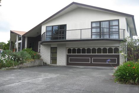 Photo of property in 3 Cedar Crescent, Feilding, 4702