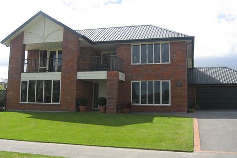 Photo of property in 40 Glasnevin Drive, Casebrook, Christchurch, 8051