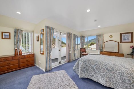 Photo of property in 26 Ranui Street, Waikawa, Picton, 7220