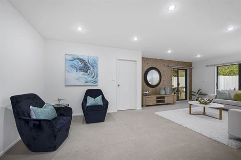 Photo of property in 209a Forrest Hill Road, Forrest Hill, Auckland, 0620