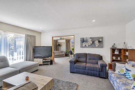 Photo of property in 100a Withells Road, Avonhead, Christchurch, 8042