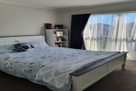 Photo of property in 17 William Dawson Crescent, Wigram, Christchurch, 8025