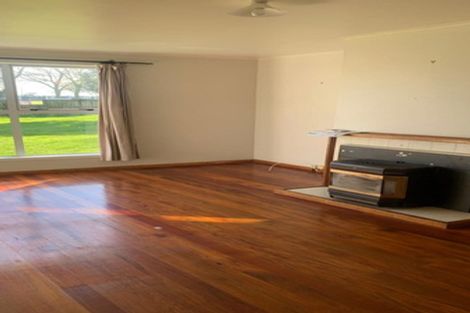 Photo of property in 64 Arimu Road, Papakura, 2110