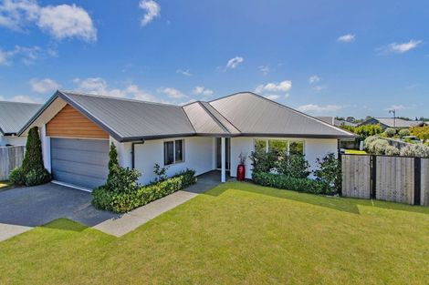 Photo of property in 6 Beachvale Drive, Kaiapoi, 7630