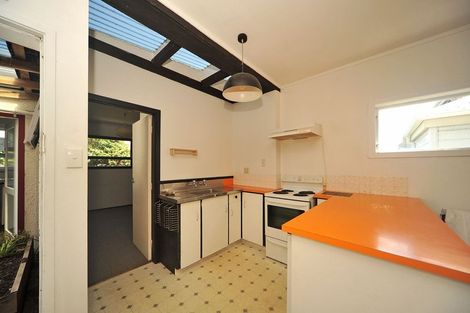 Photo of property in 53 Hawker Street, Mount Victoria, Wellington, 6011