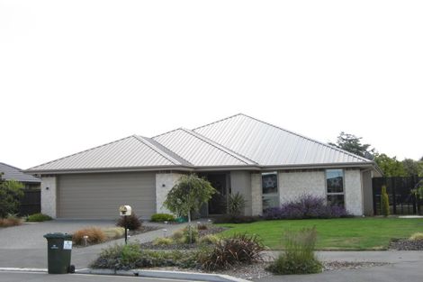 Photo of property in 11 Belgrove Place, Parklands, Christchurch, 8083