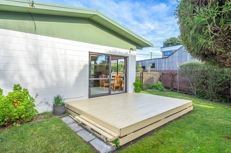 Photo of property in 27 Waimea Road, Waikanae Beach, Waikanae, 5036