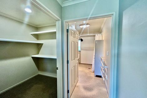 Photo of property in 16 Pitoitoi Avenue, Greenhithe, Auckland, 0632