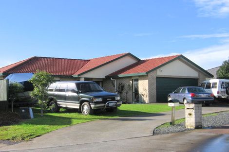 Photo of property in 17 Magee Place, East Tamaki Heights, Auckland, 2016