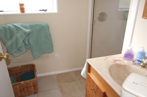 Photo of property in 17 Delta Place, Milson, Palmerston North, 4414