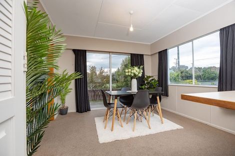 Photo of property in 404 High Street South, Carterton, 5713