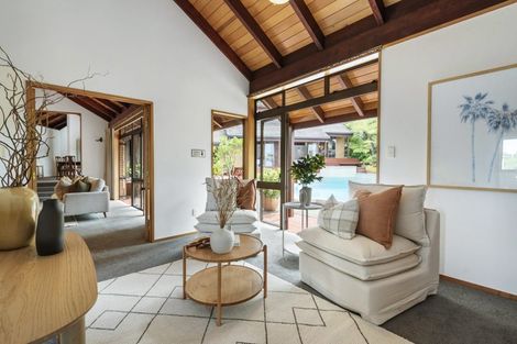 Photo of property in 106 Kowhai Road, Campbells Bay, Auckland, 0630