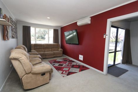 Photo of property in 59 Mcmurdo Street, Tinwald, Ashburton, 7700