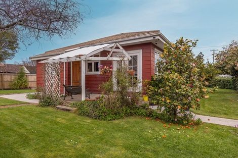 Photo of property in 52 York Street, Waltham, Christchurch, 8023