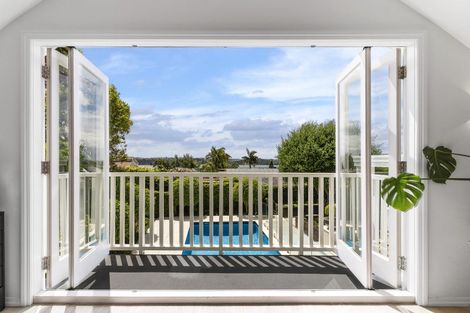 Photo of property in 4 Sentinel Road, Herne Bay, Auckland, 1011