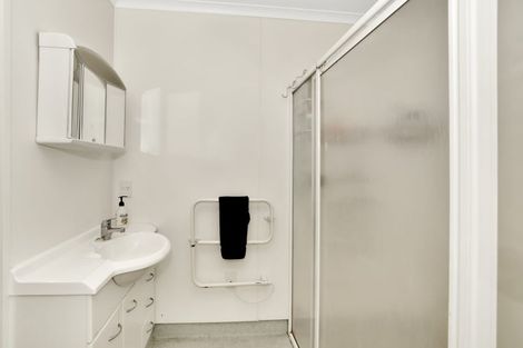 Photo of property in 8e Heath Street, Mount Maunganui, 3116